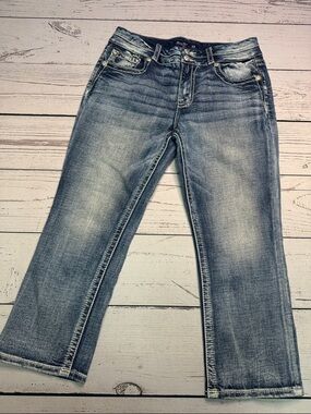 Women’s Miss Me Curvy Crop Jeans Size 32